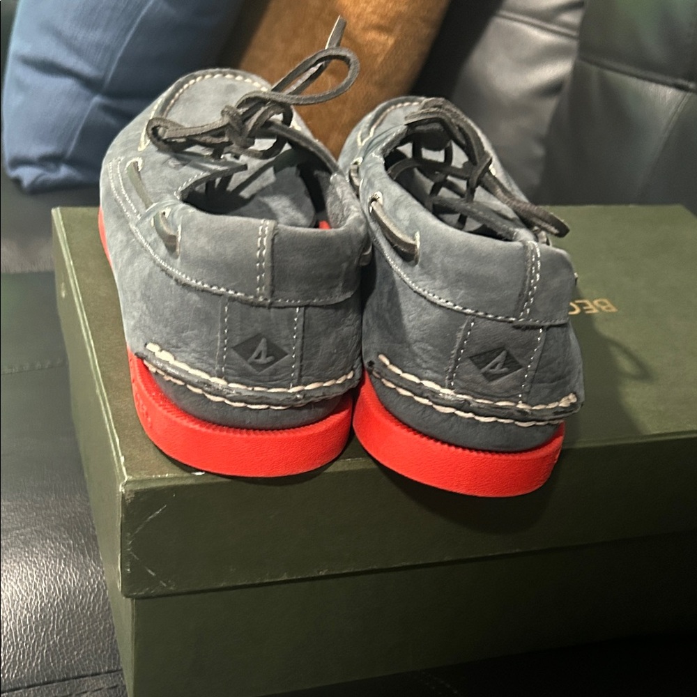 Red bottom Sperry - Picture 3 of 4